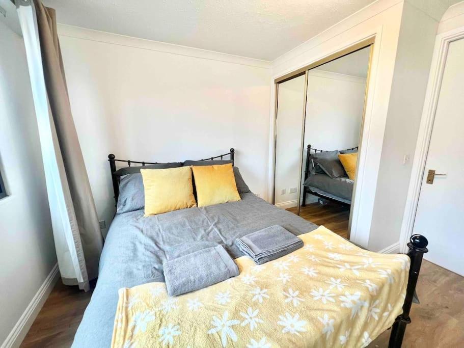 Luxstay 2br Earls Court Sleeps Up To 10 Apartament Londra