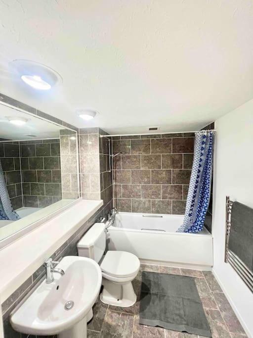 Luxstay 2br Earls Court Sleeps Up To 10 Apartament *