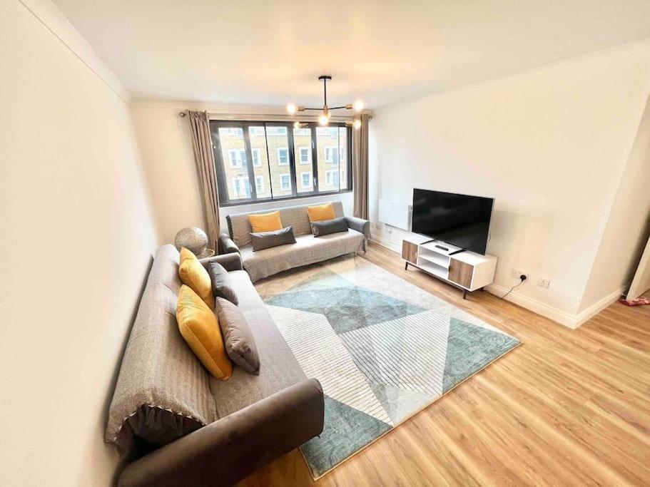 Luxstay 2br Earls Court Sleeps Up To 10 * Londra