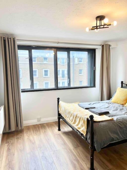 Apartament Luxstay 2br Earls Court Sleeps Up To 10 *